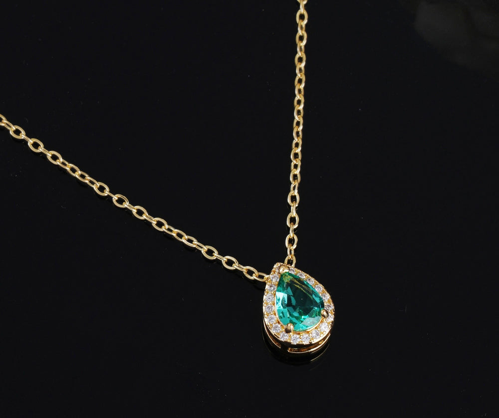 Green stone Drop pendant Anti Tarnish Anti Allergic chain girls women