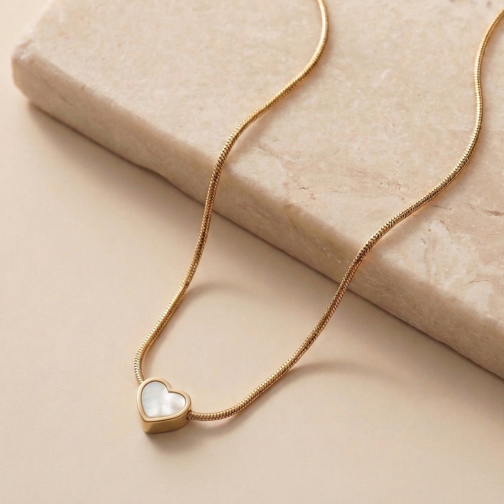 Minimalist Mother of Pearl Heart Pendant Necklace