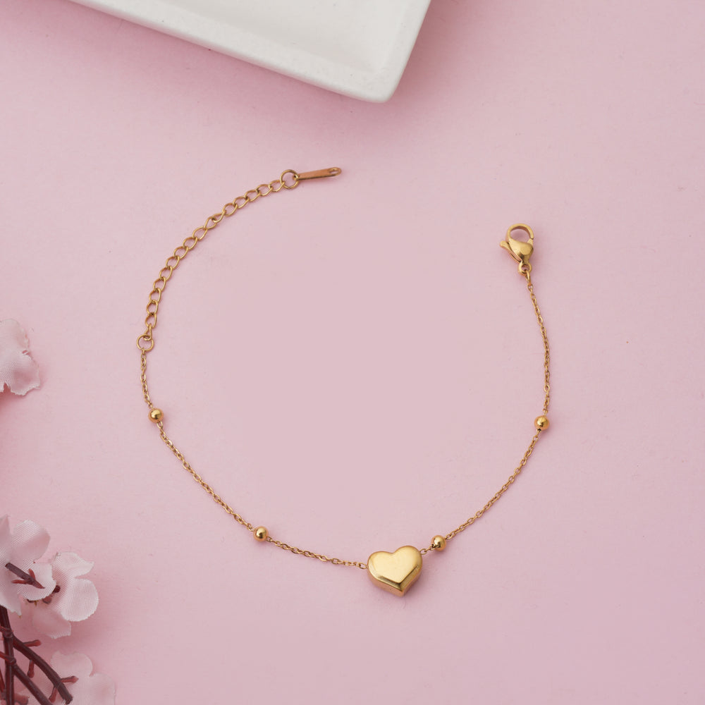 Minimilist Elegant Gold Toned Anti-Tarnish Heart Bracelet for Daily Wear