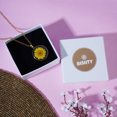 Dried Resin Real Flower Pendant chain for girls | Anniversary Gift | Birthday Gift - Second Image
