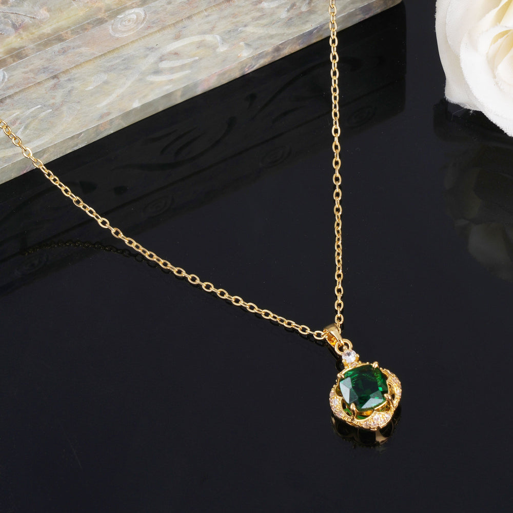 Classic Green stone pendant Anti Tarnish Anti Allergic chain girls women