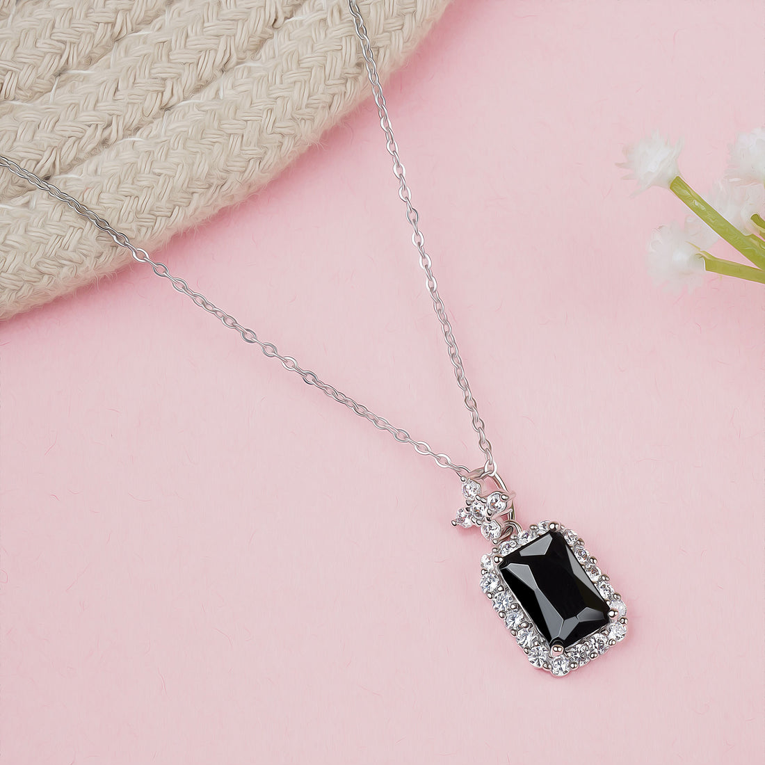 Elegant Red Stone Anti Tarnish Anti Allergic Skin Safe chain girls women