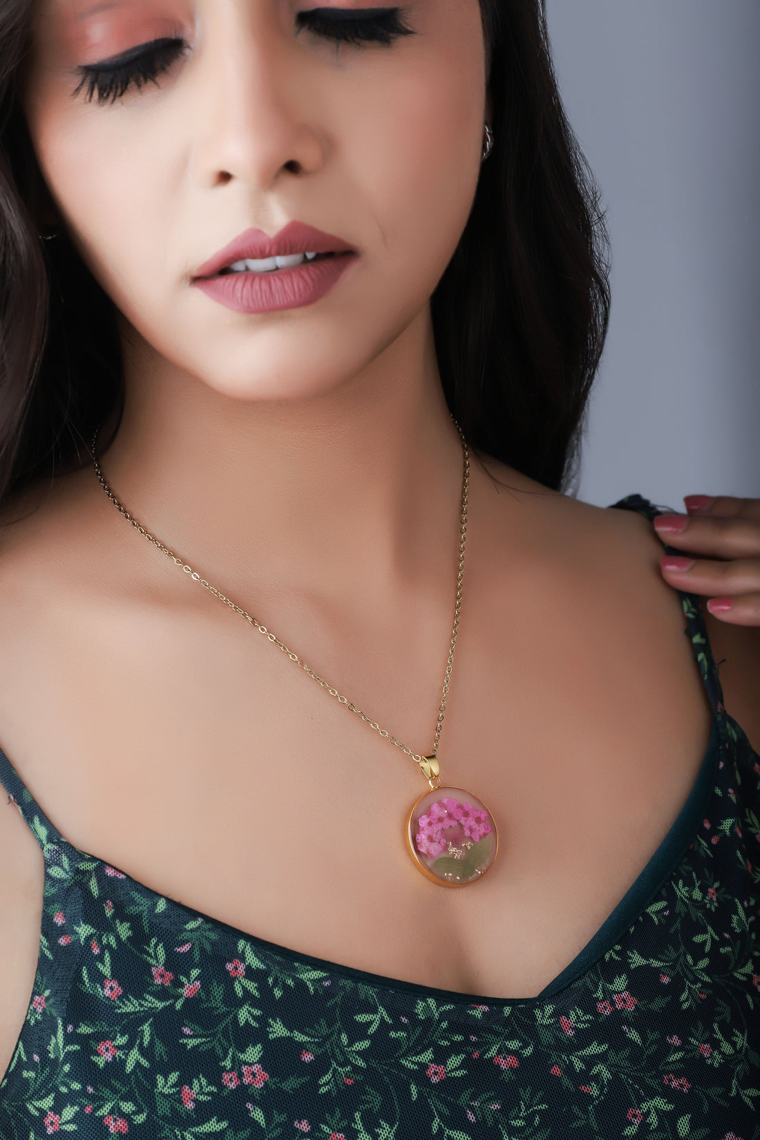 Dried Resin Real Flower Pendant chain for girls | Anniversary Gift | Birthday Gift