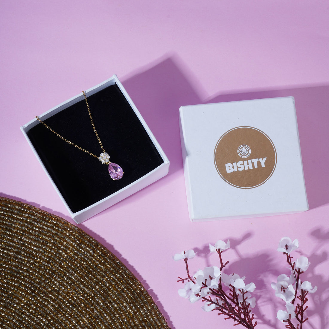 Elegant Anti Tarnish Stone Pendant Chain – Perfect Valentine's Day Gift for Girls & Women.