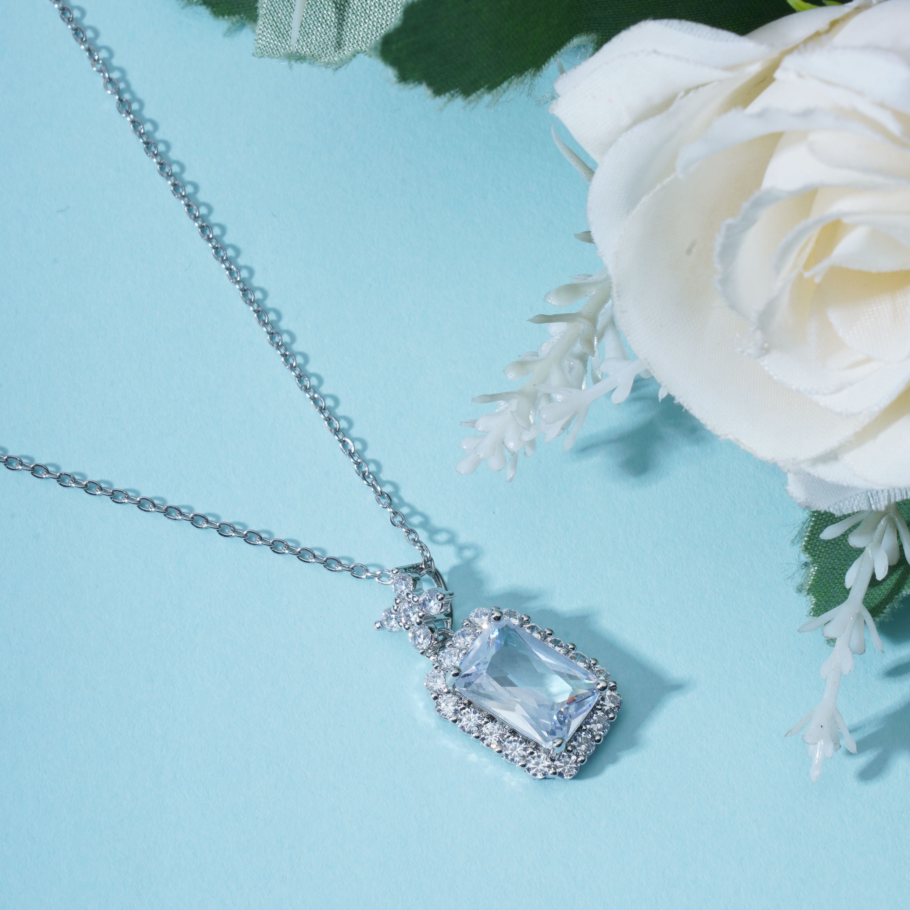 Elegant Red Stone Anti Tarnish Anti Allergic Skin Safe chain girls women