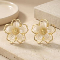 Elegant Gold Plated Layered White Resin Flower Stud Earrings with Textured Golden Pistil Center