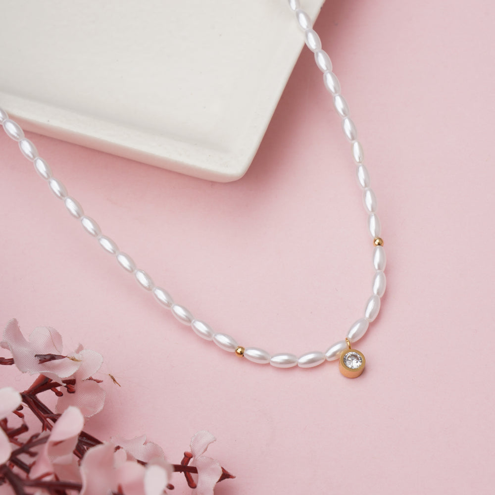 Luxury White Pearl Necklace with Solitaire Cubic Zirconia