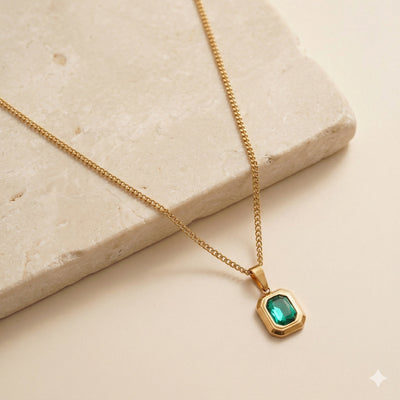 Luxury Cushion Cut Emerald Green Crystal Pendant Necklace