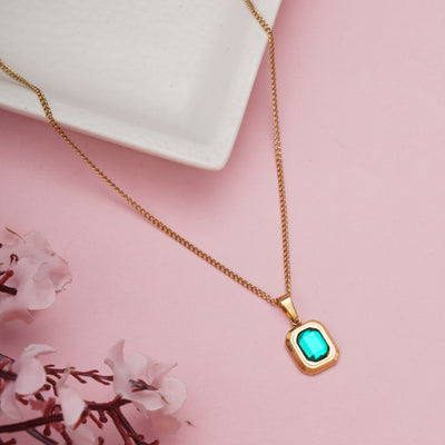 Luxury Cushion Cut Emerald Green Crystal Pendant Necklace - Second Image
