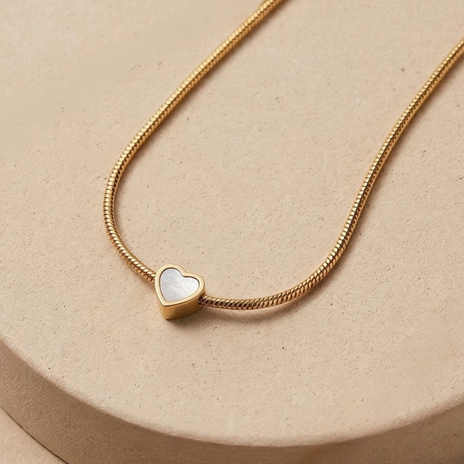Minimalist Mother of Pearl Heart Pendant Necklace