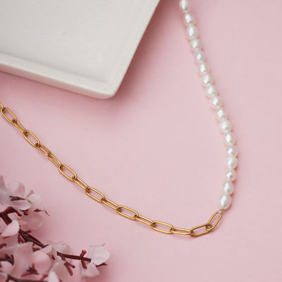 Modern Half-and-Half Pearl and Paperclip Link Chain Necklace - Second Image