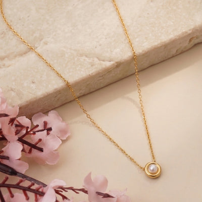 Minimalist Organic Bezel Set Pearl Pendant Necklace