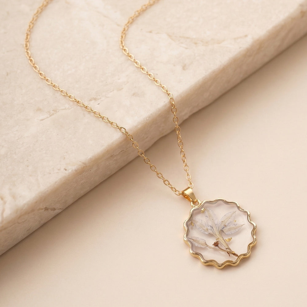 Handmade Scalloped Pressed Flower Pendant Necklace