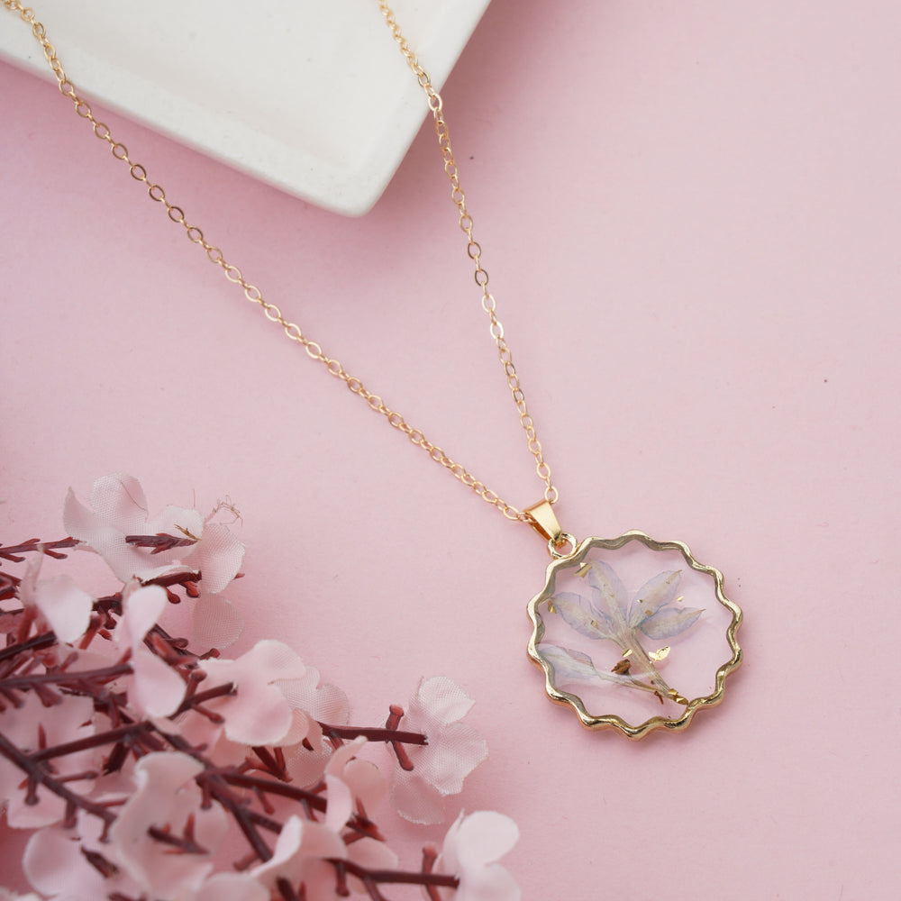 Handmade Scalloped Pressed Flower Pendant Necklace