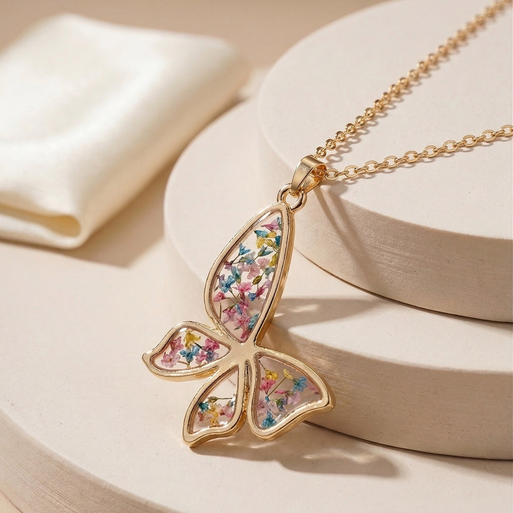 Exquisite Real Pressed Flower Butterfly Resin Necklace