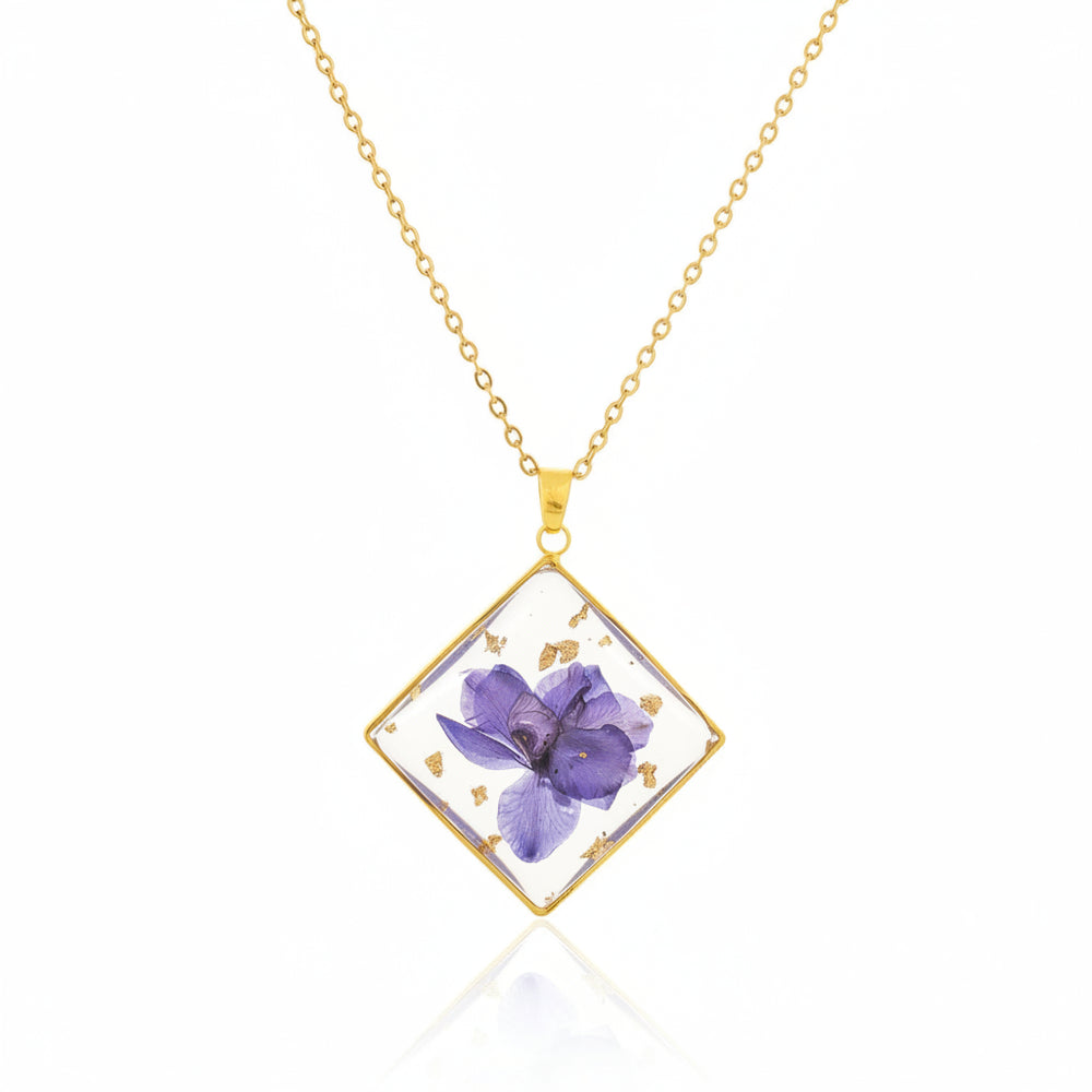 Dried Real Flower Resin Pendant chain for girls | Anniversary Gift