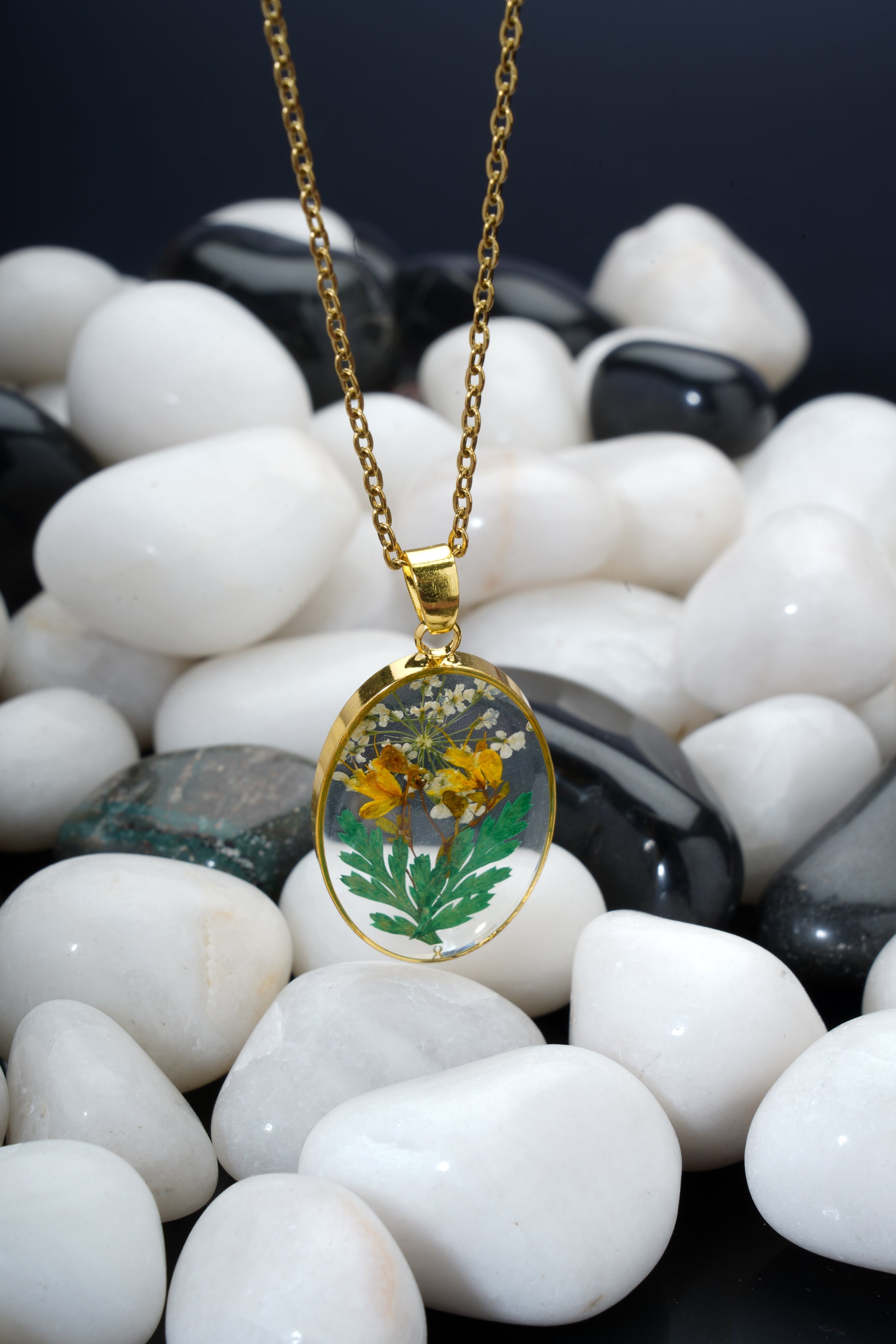 Dried Real Flower Resin Floral Pendant chain for girls
