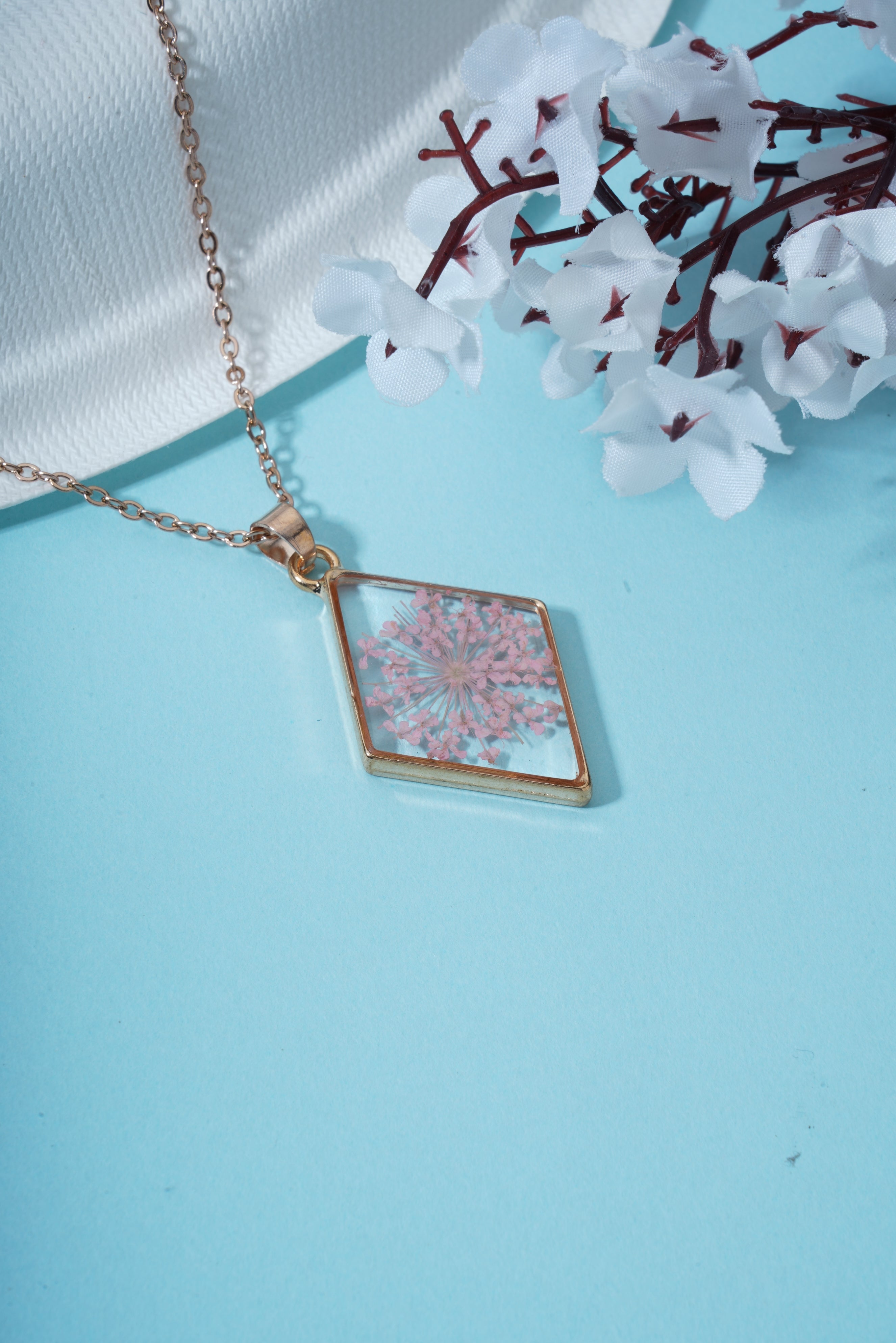 Dried Real Flower Resin Pendant chain for girls | Anniversary Gift
