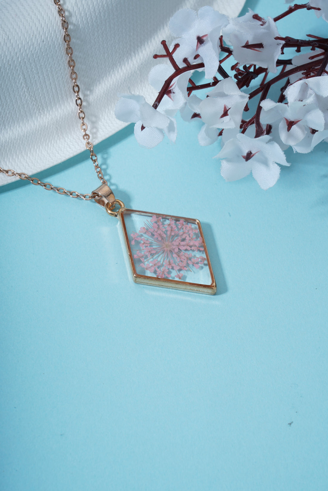 Dried Real Flower Resin Pendant chain for girls | Anniversary Gift