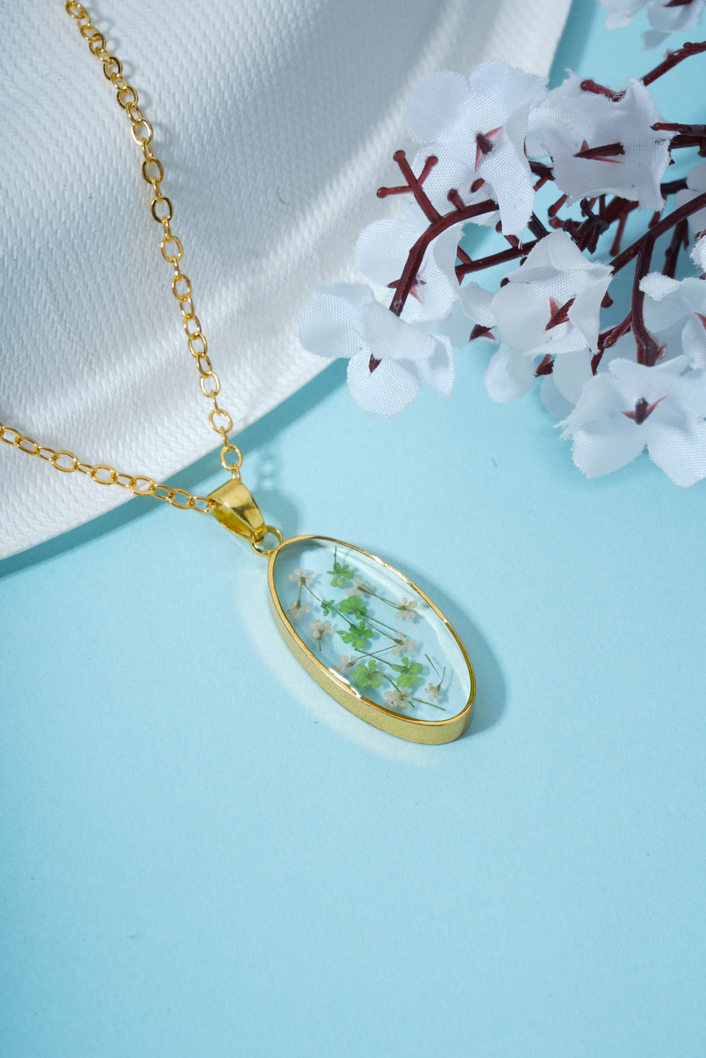 Dried hydrangeas Real Flower Resin Pendant chain for girls