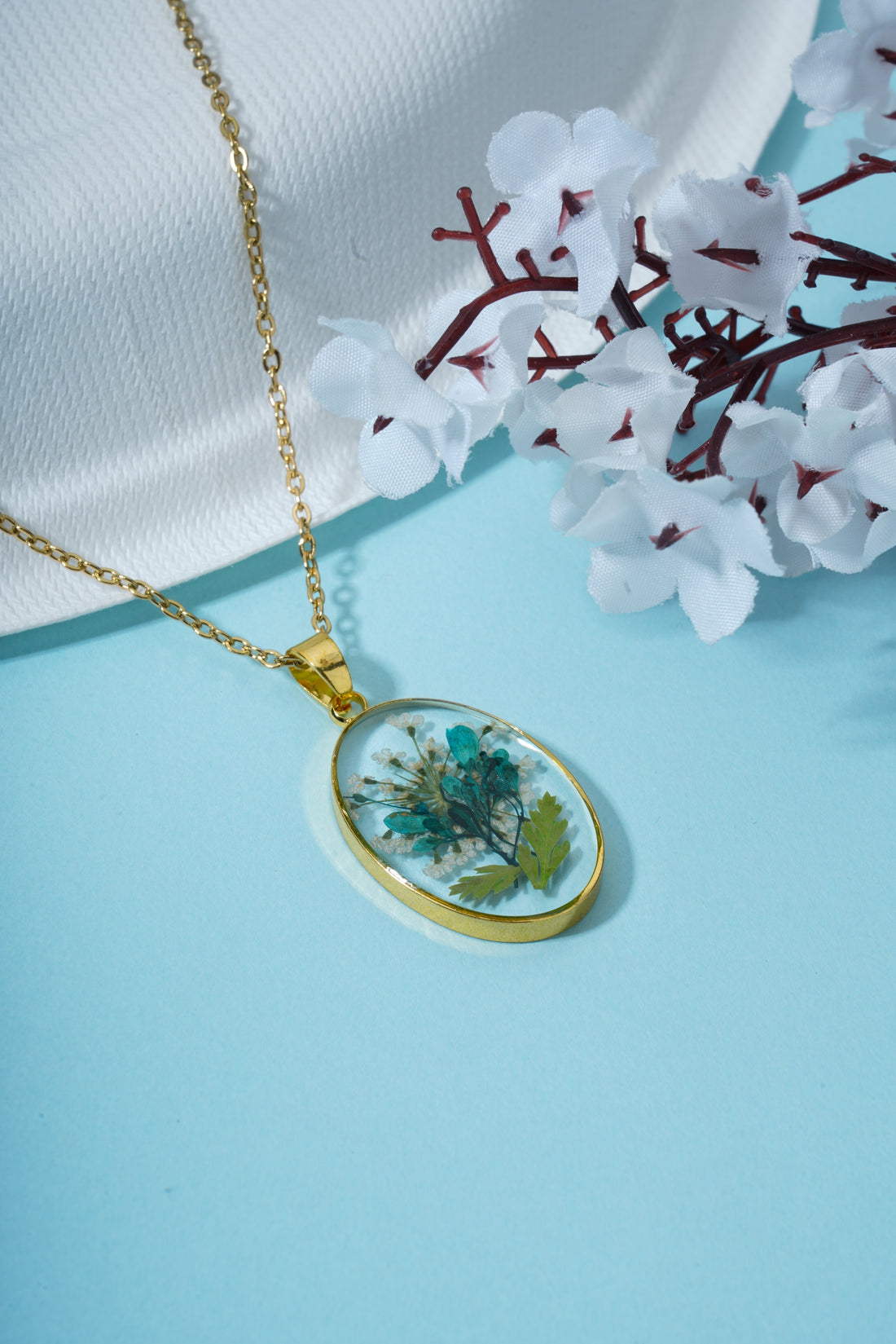 Dried Real Flower Resin Floral Pendant chain for girls